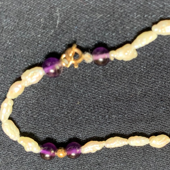 Freshwater Pearl & Amethyst Quartz Bead Bracelet - Picture 3 of 4